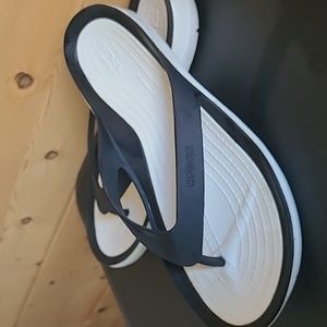 Crocs Swiftwater black/White Flip Sandals Women Size 7W